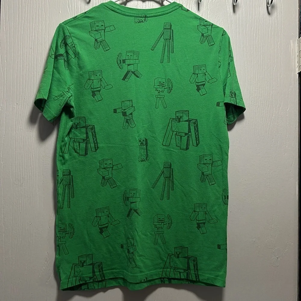 Old Navy Boys XXL (18) Minecraft Creeper Green T-Shirt | Gaming Tee | Kids Youth